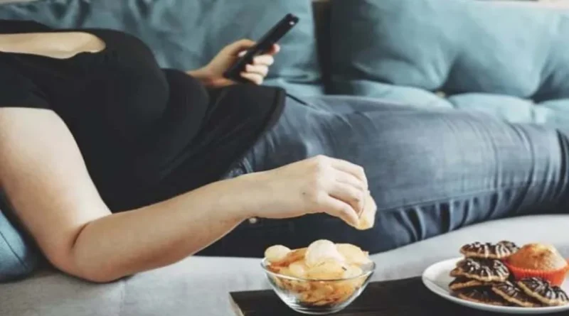 Makan Malam Buat Gemuk, Benarkah? Simak Penjelasannya