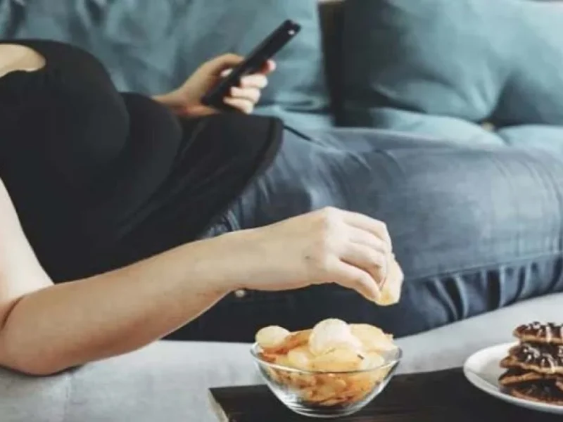 Makan Malam Buat Gemuk, Benarkah? Simak Penjelasannya