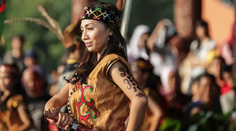 Perkembangan Seni Dan Budaya Suku Dayak Sekarang