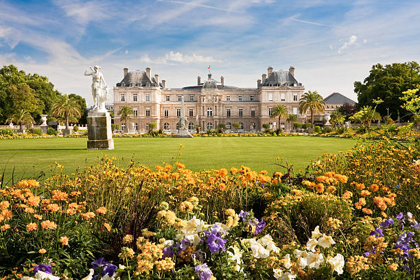 Taman Cantik Di Paris Untuk Piknik Santai Dengan View Memukau