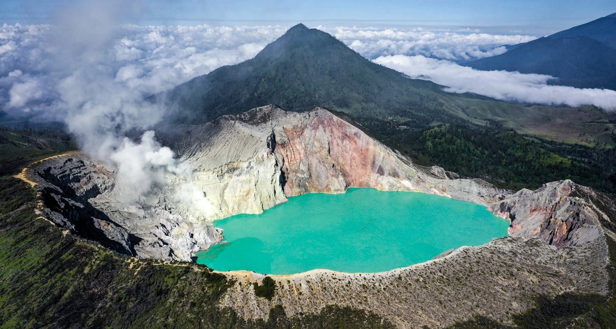 Gunung Ijen, Pesona Api Biru Dan Keindahan Alam Timur Jawa