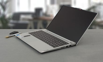 Lenovo IdeaPad 5 Menawarkan Material Berkualitas Tinggi