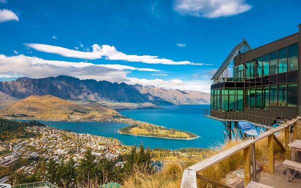 Destinasi Queenstown Tawarkan Keindahan Spektakuler