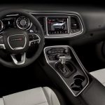 Dodge Challenger SXT, Interior Gaya Retro dan Teknologi Modern