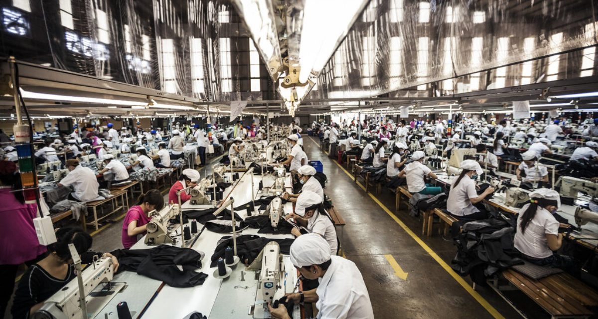 Ketahui Fast Fashion, Kenali Juga Dampak Negatifnya