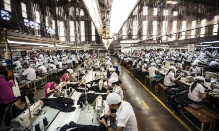 Ketahui Fast Fashion, Kenali Juga Dampak Negatifnya