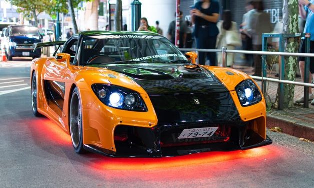 Mazda RX7 Legenda Sportscar Jepang