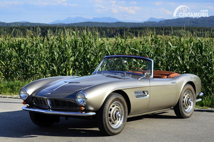 Mobil BMW 507