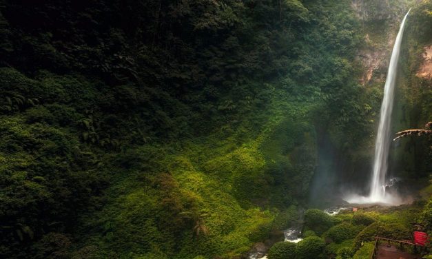 Kabut Pelangi, Destinasi Alam Yang Penuh Keajaiban Visual