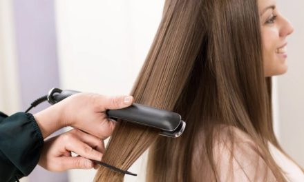 Cara Simpel Mencatok Rambut Agar Lebih Mudah Di Atur