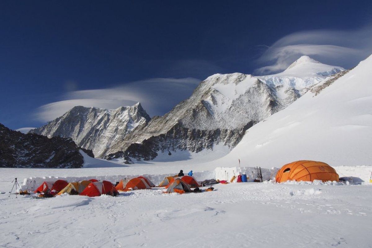 Gunung Vinson